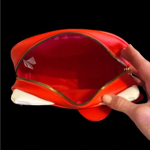 Hello Kitty White and Red Bag with Iconic Design NWOT - Picture 6 of 10